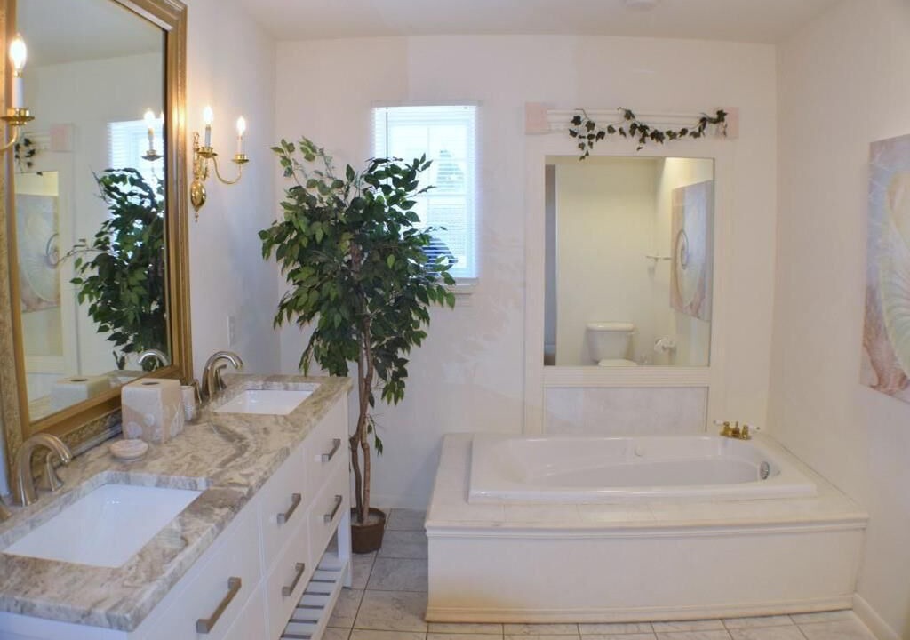 Photo of Bathroom in Townsend's Inlet