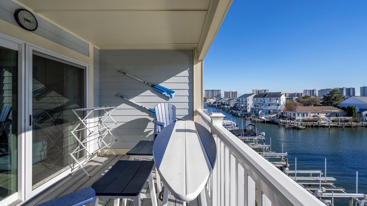 Photo of Patio Balcony in Heron Harbour Isle