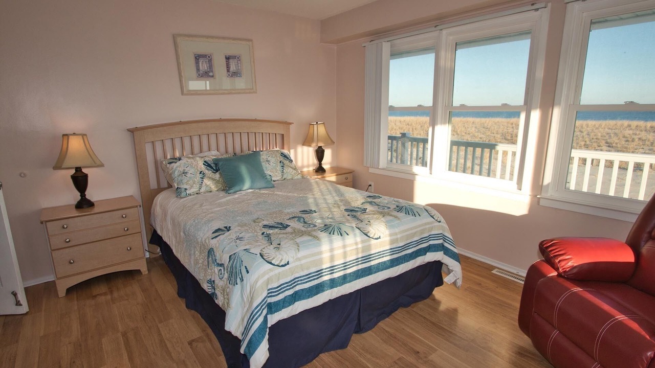 Photo of Bedroom in Loveladies