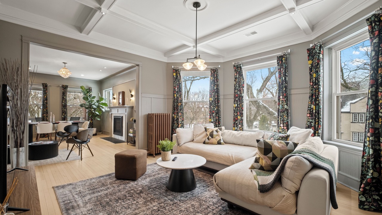 Photo of Bedroom in Rogers Park