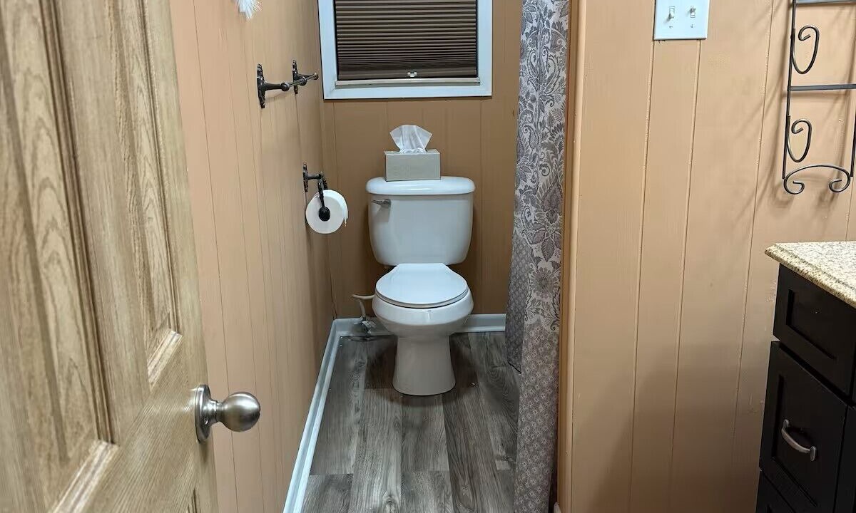Photo of Bathroom in Madisonville