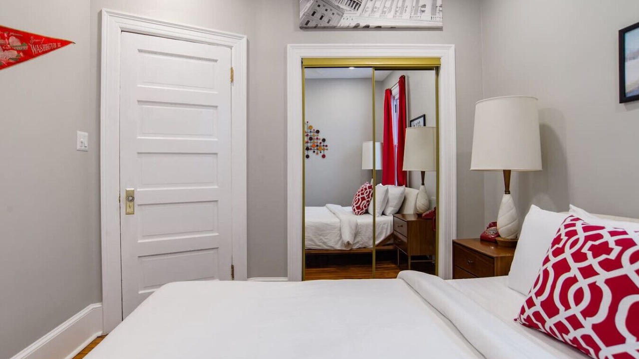 Photo of Bedroom in Truxton Circle