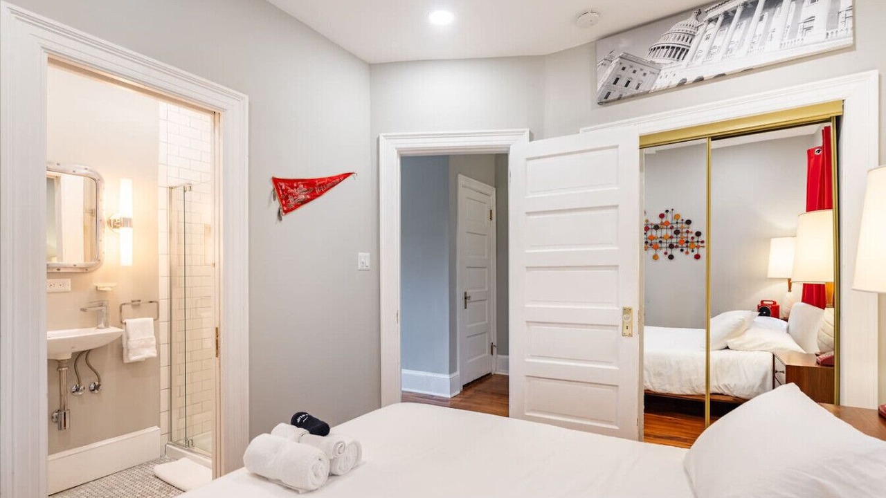 Photo of Bedroom in Truxton Circle