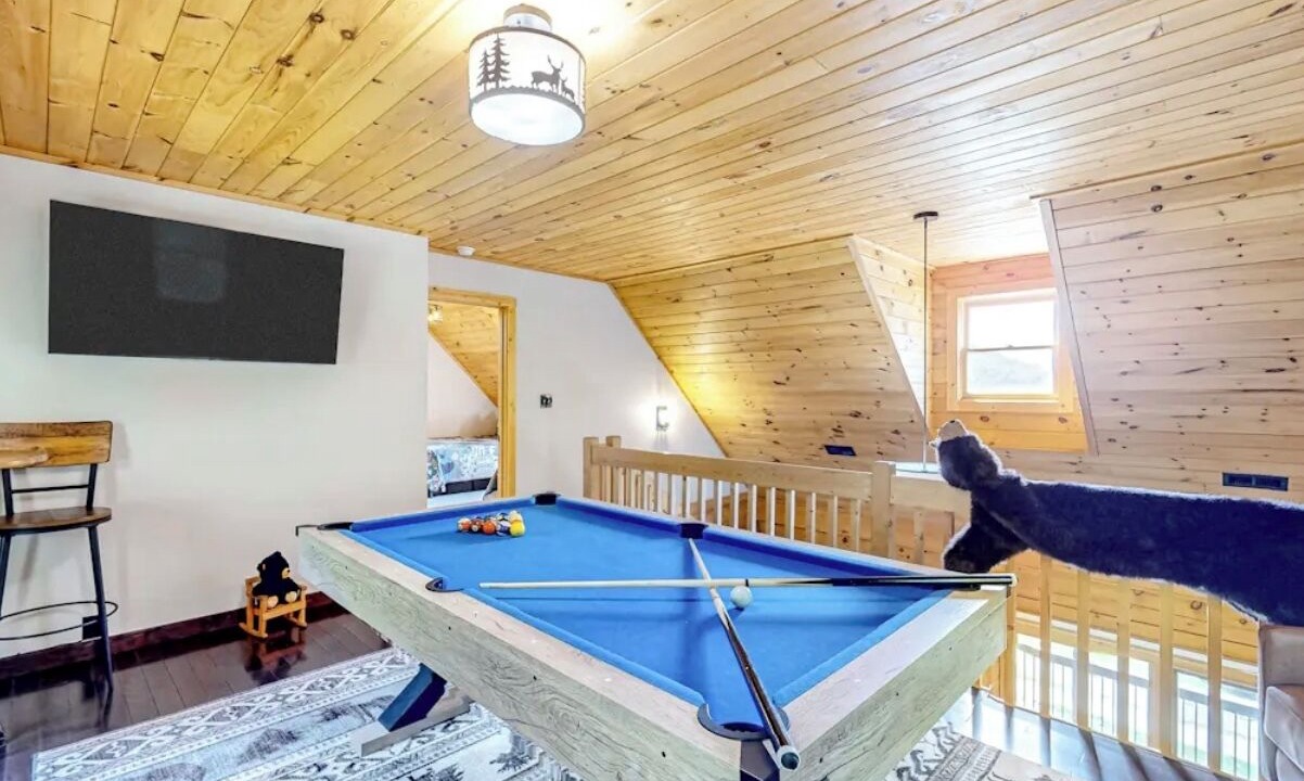 Photo of Bedroom in Sugar Grove