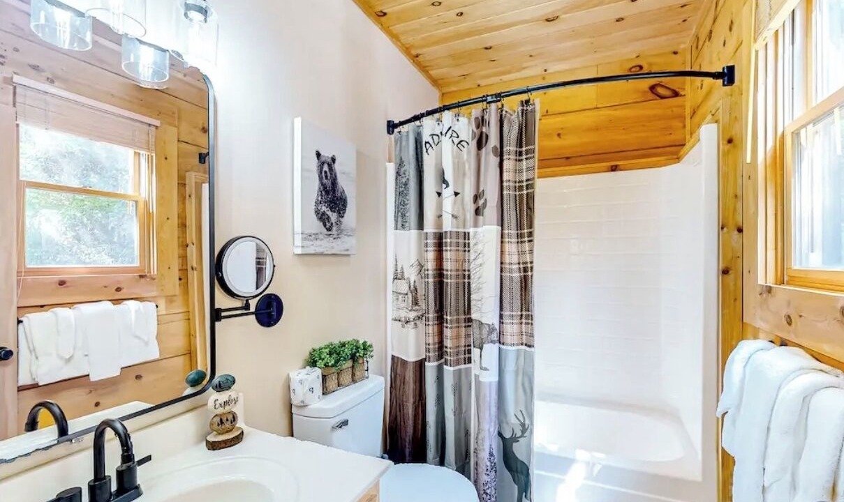 Photo of Bathroom in Sugar Grove