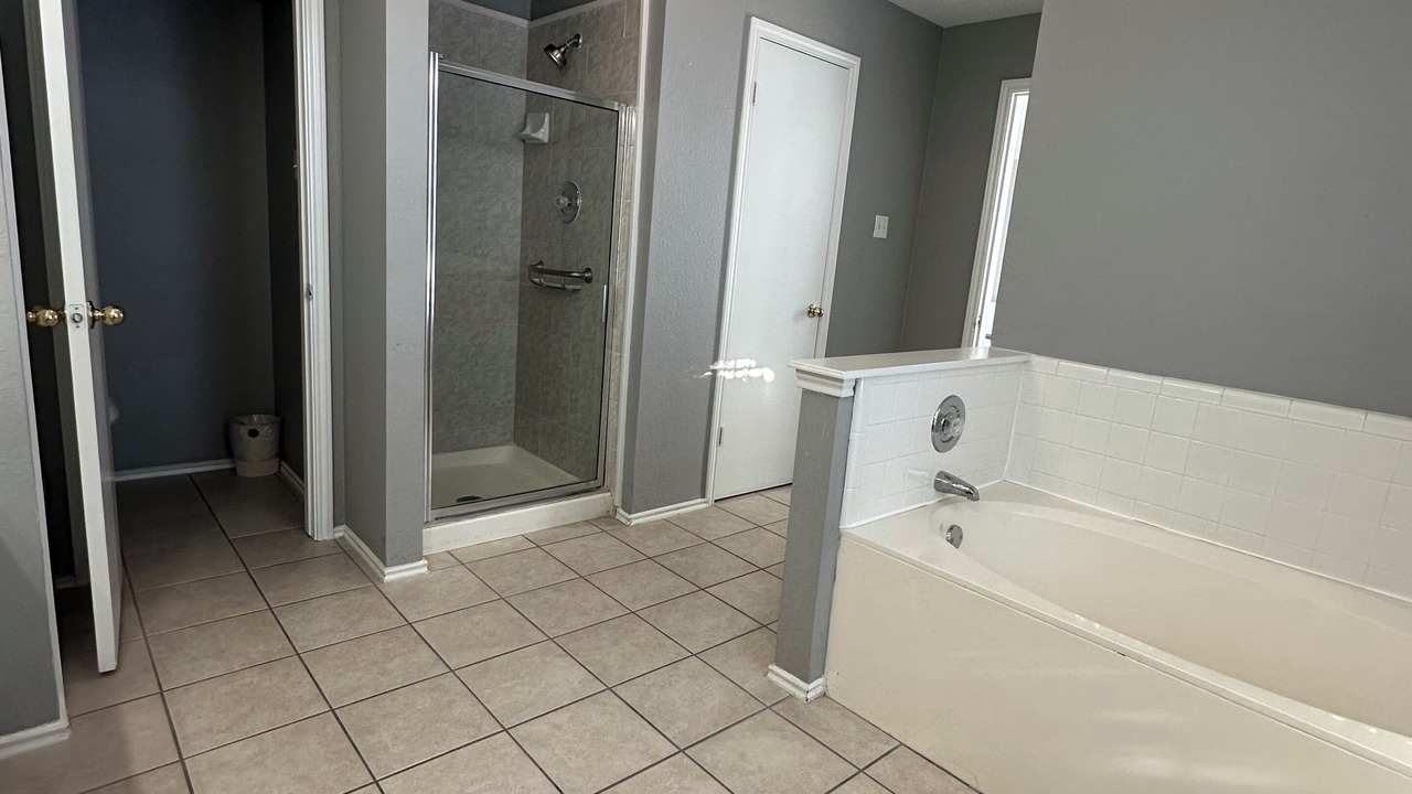 Photo of Bathroom in Springbrook