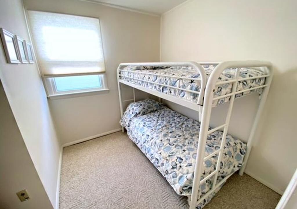Photo of Bedroom in Townsend's Inlet