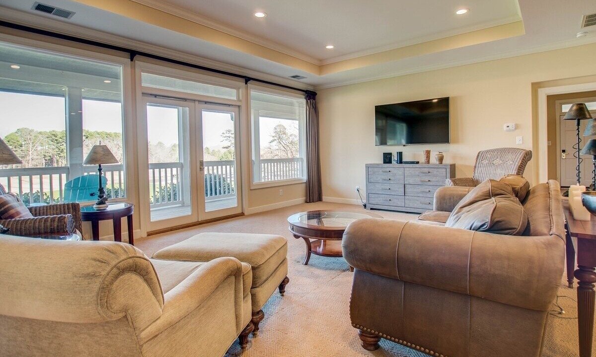 Photo of Livingroom in Chapel Hill