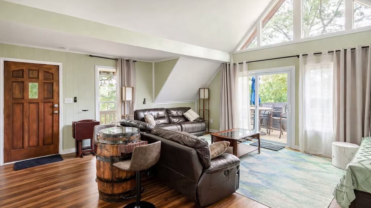 Photo of Livingroom in Gaylesville