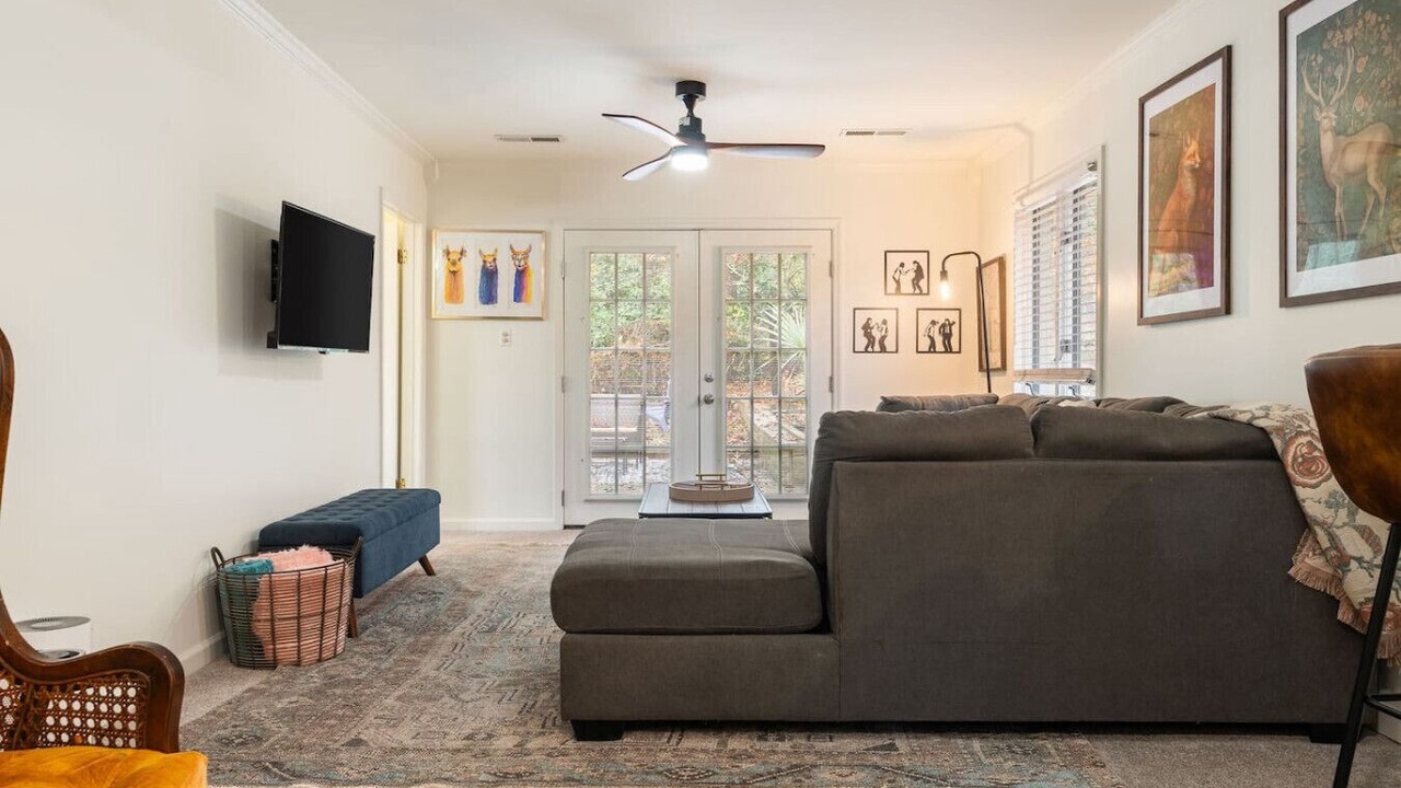 Photo of Livingroom in Crestwood South