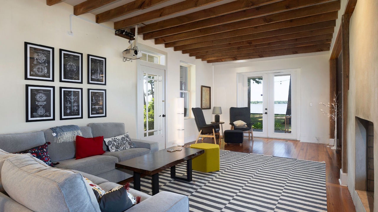 Photo of Livingroom in Secretary
