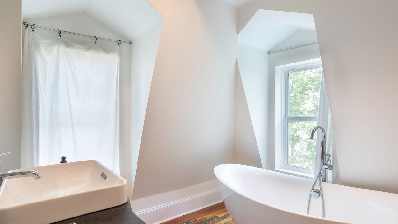 Photo of Bathroom in Secretary