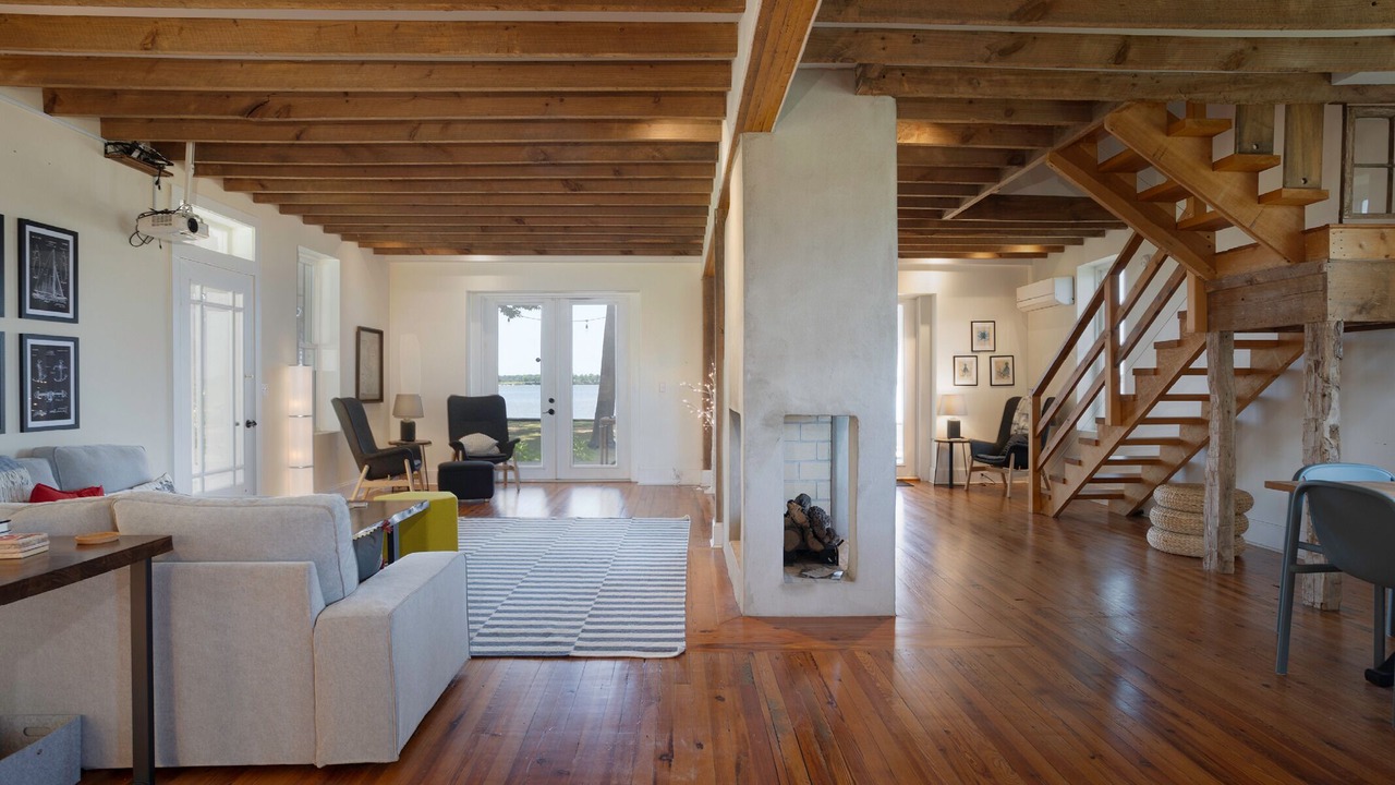 Photo of Livingroom in Secretary