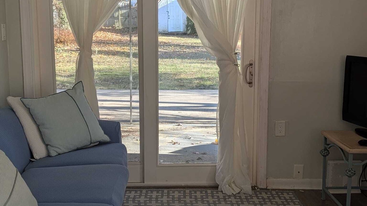 Photo of Livingroom in Long Branch