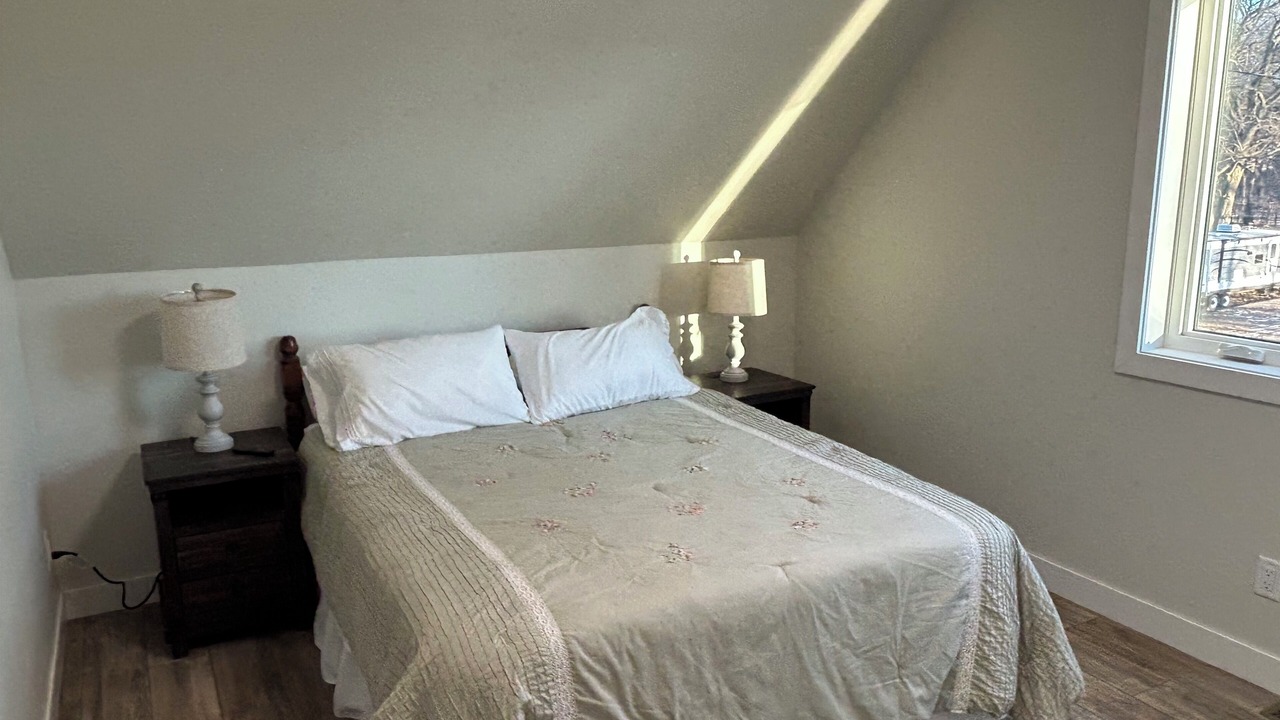 Photo of Bedroom in The Lakes
