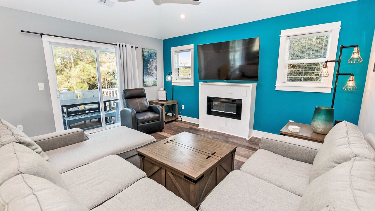 Photo of Livingroom in Monteray Shores