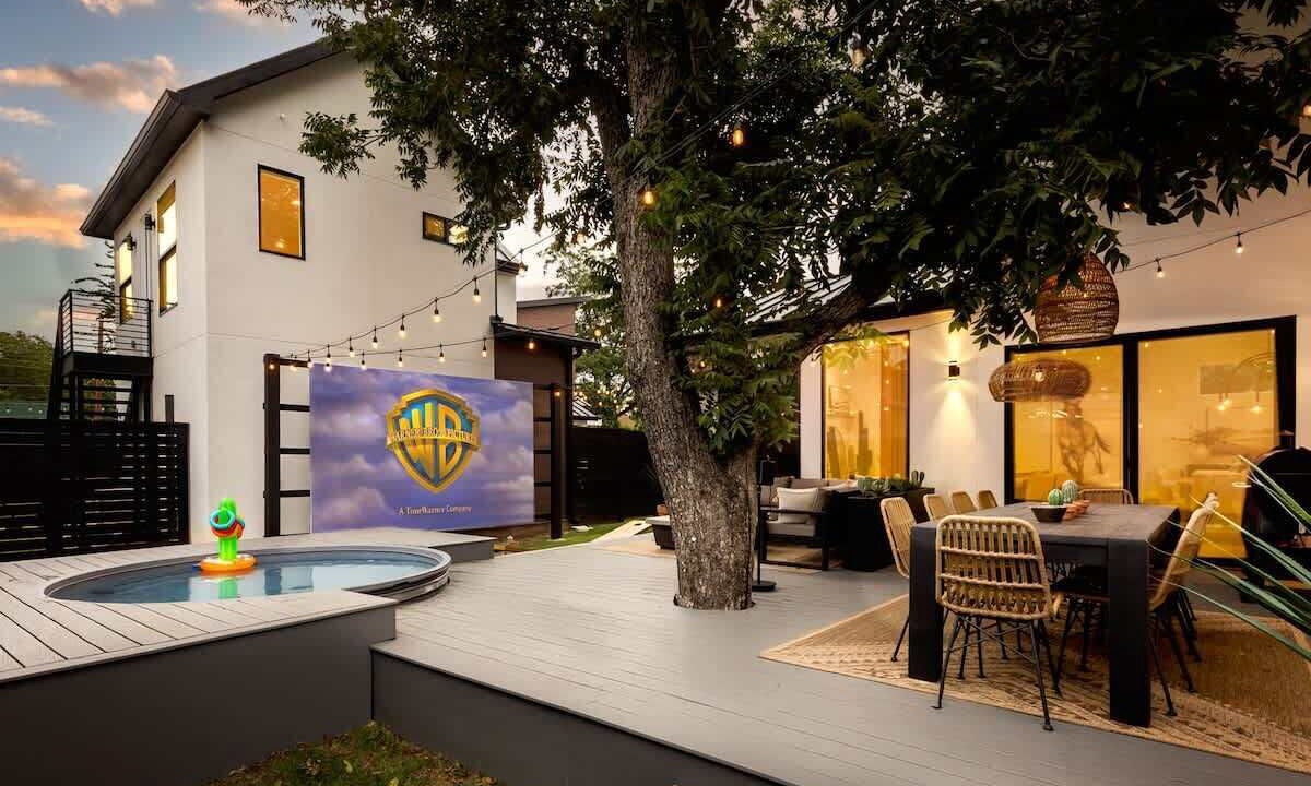Photo of Outdoor in South Lamar