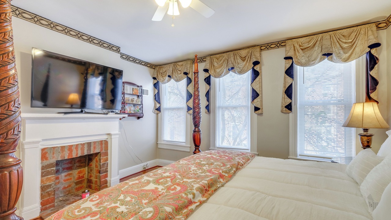 Photo of Bedroom in Upper Fells Point