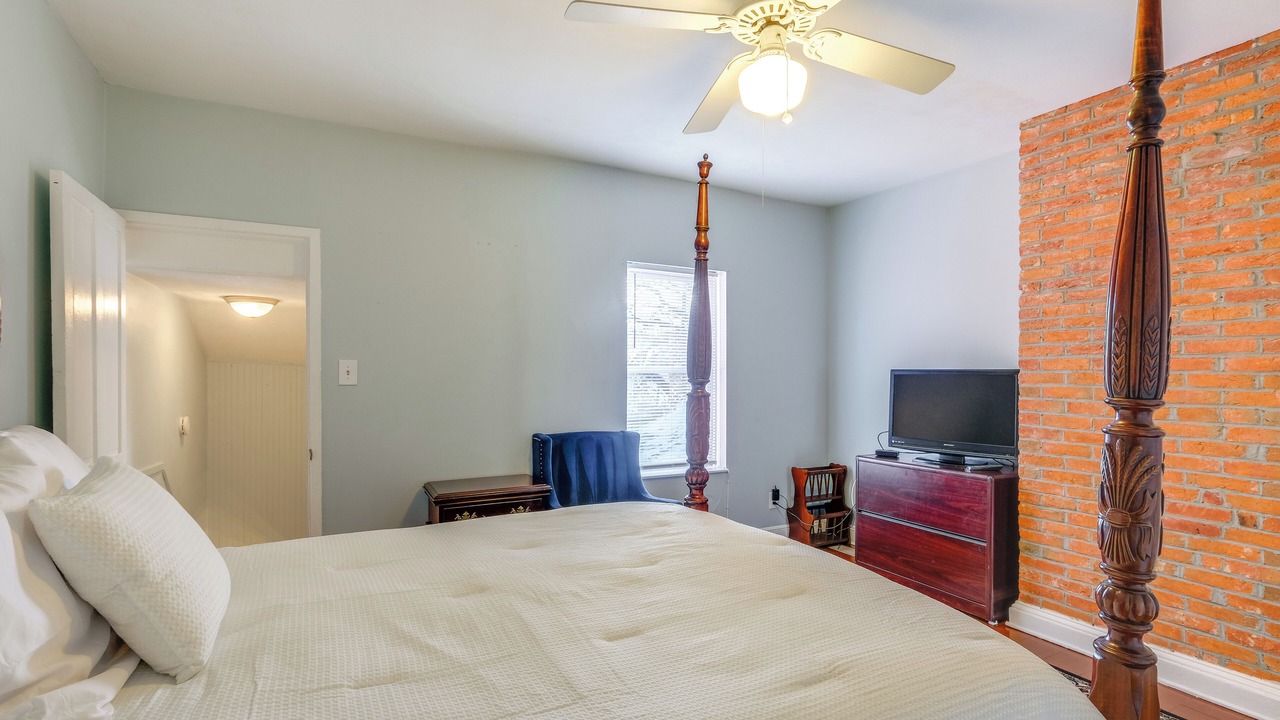 Photo of Bedroom in Upper Fells Point