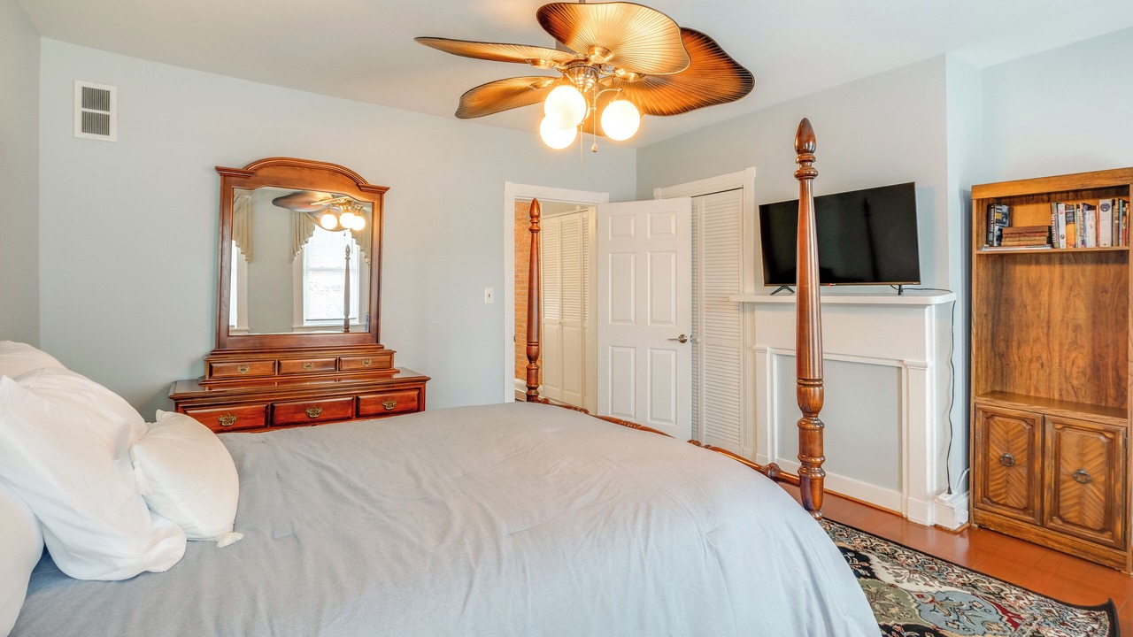Photo of Bedroom in Upper Fells Point