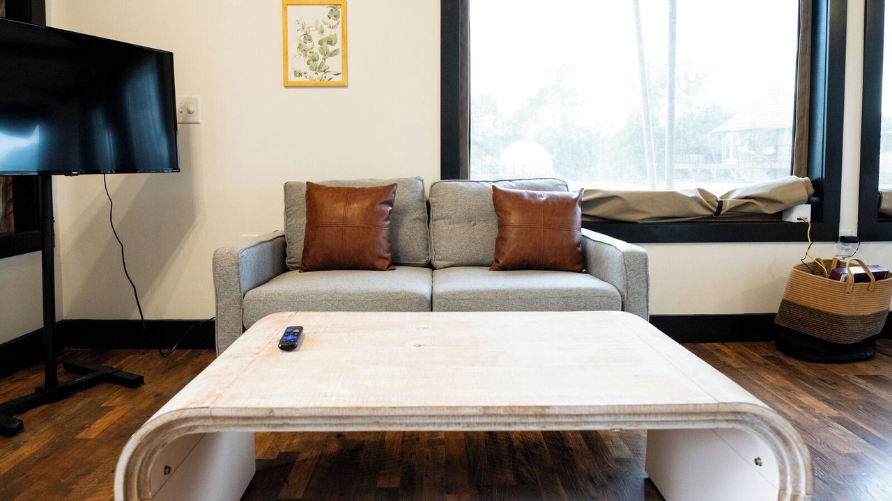 Photo of Livingroom in Cedar Bluff