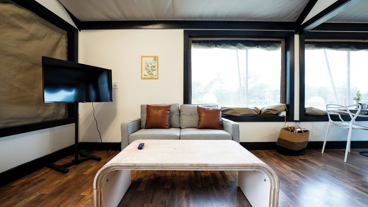 Photo of Livingroom in Cedar Bluff