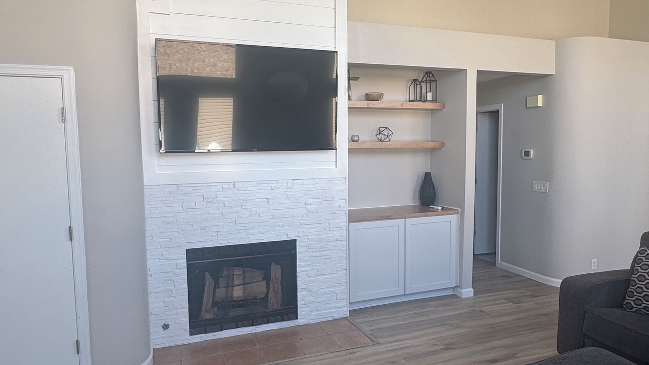 Photo of Livingroom in Carter Lake
