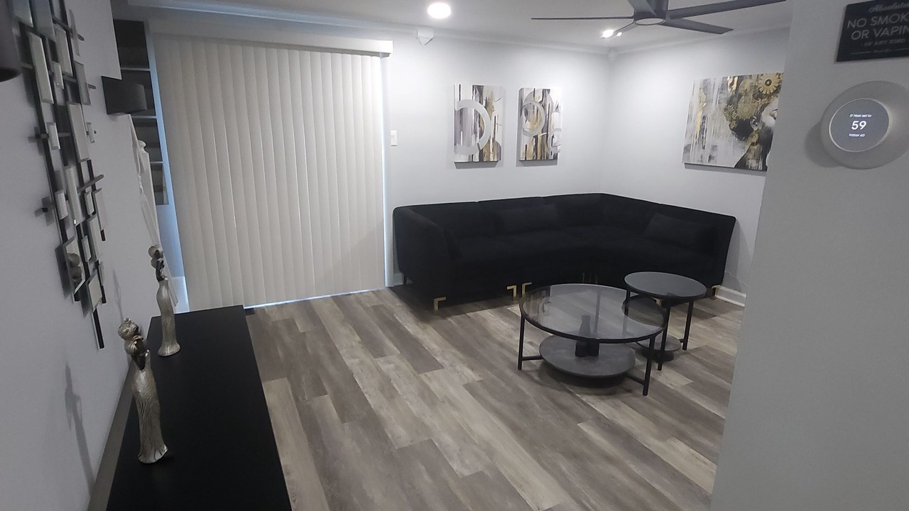Photo of Livingroom in Perth Amboy