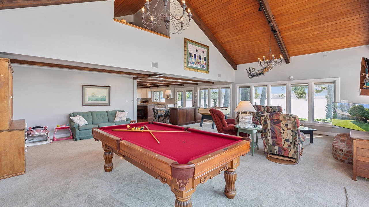 Photo of Livingroom in George Washington