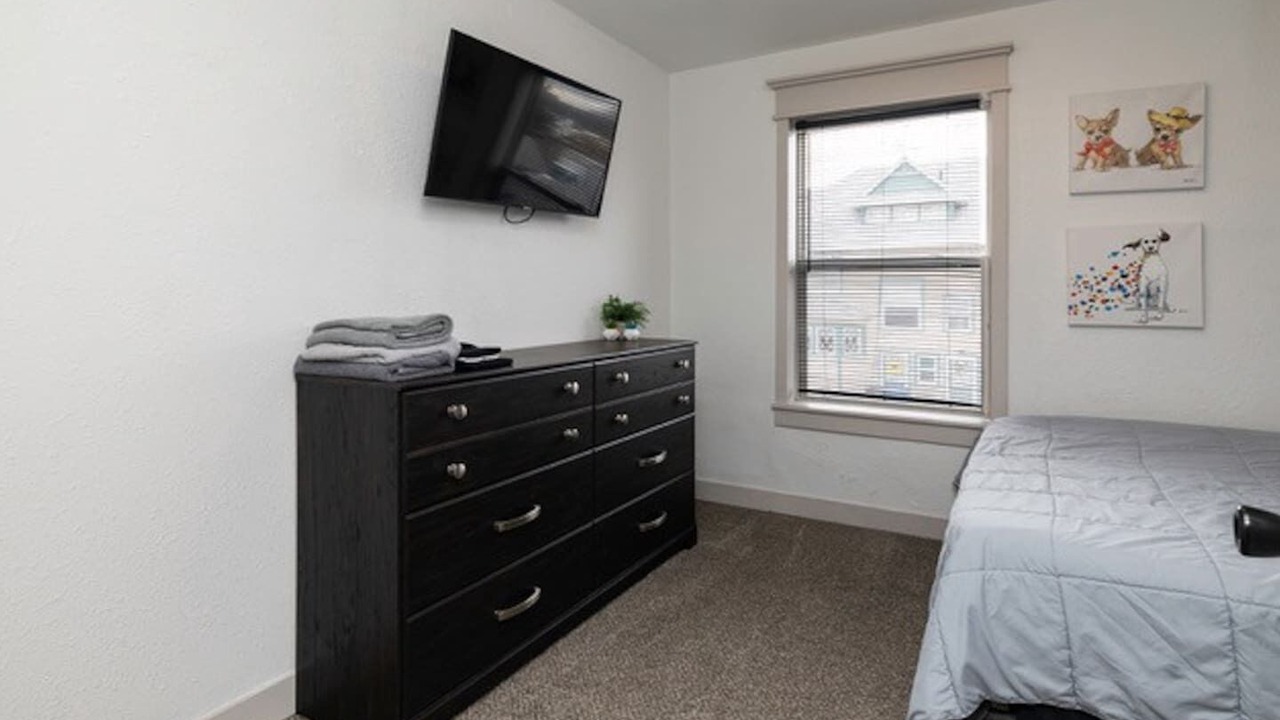 Photo of Bedroom in Des Moines