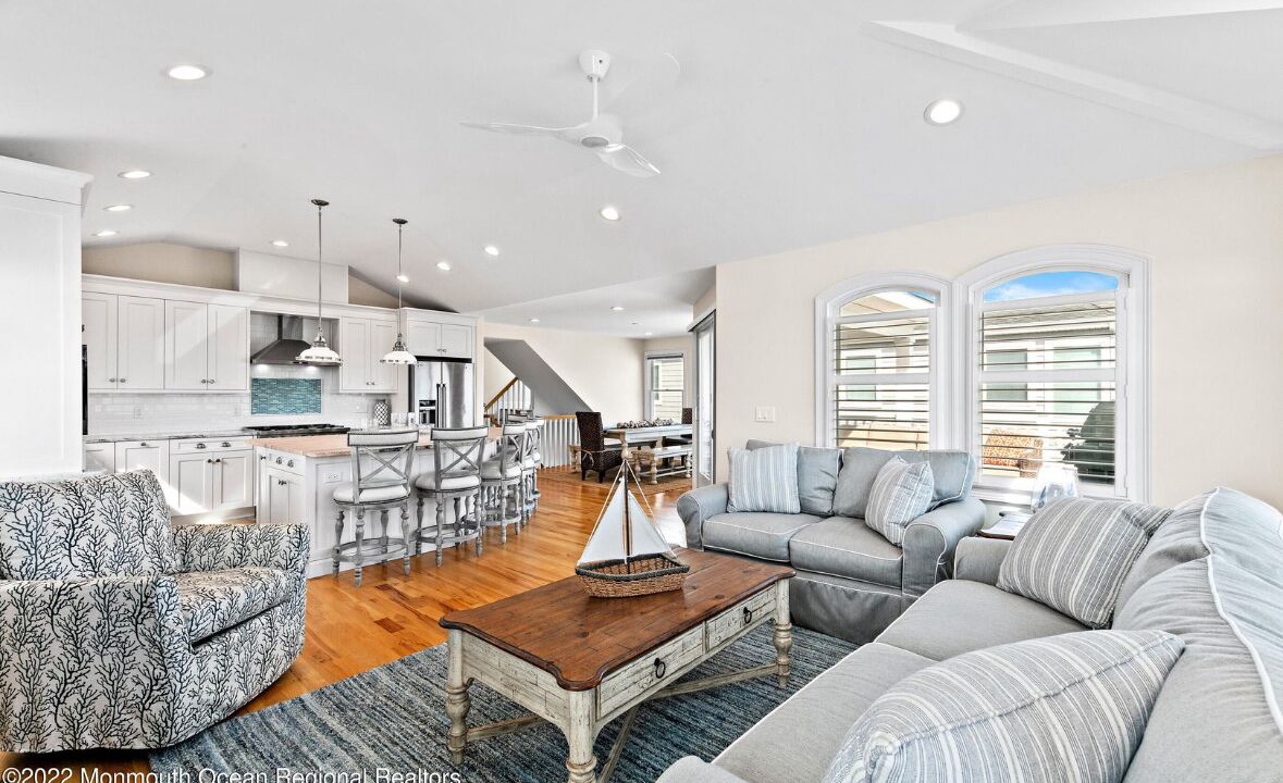 Photo of Livingroom in Harvey Cedars