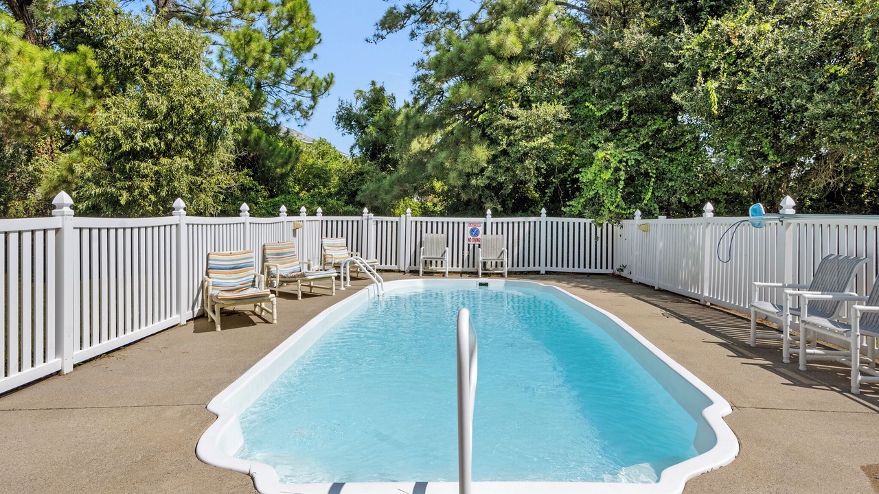 Photo of Outdoor in Corolla Light