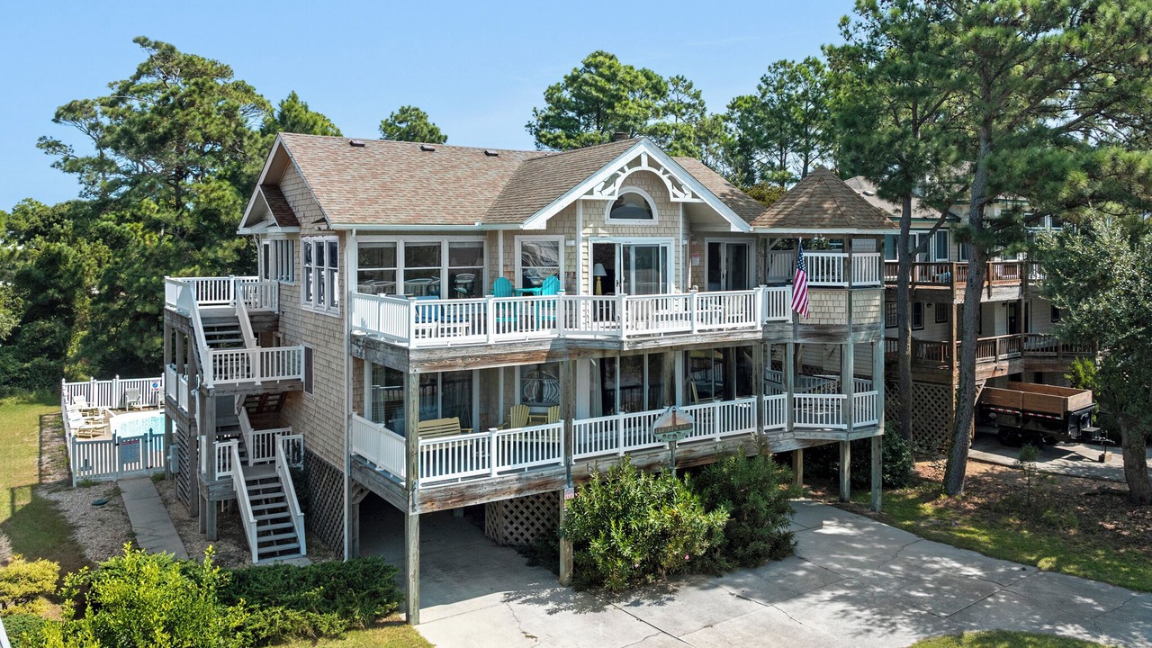 Photo of Outdoor in Corolla Light