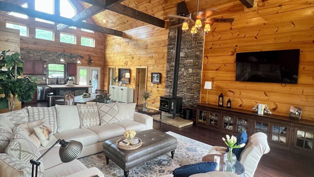 Photo of Livingroom in Cartersville