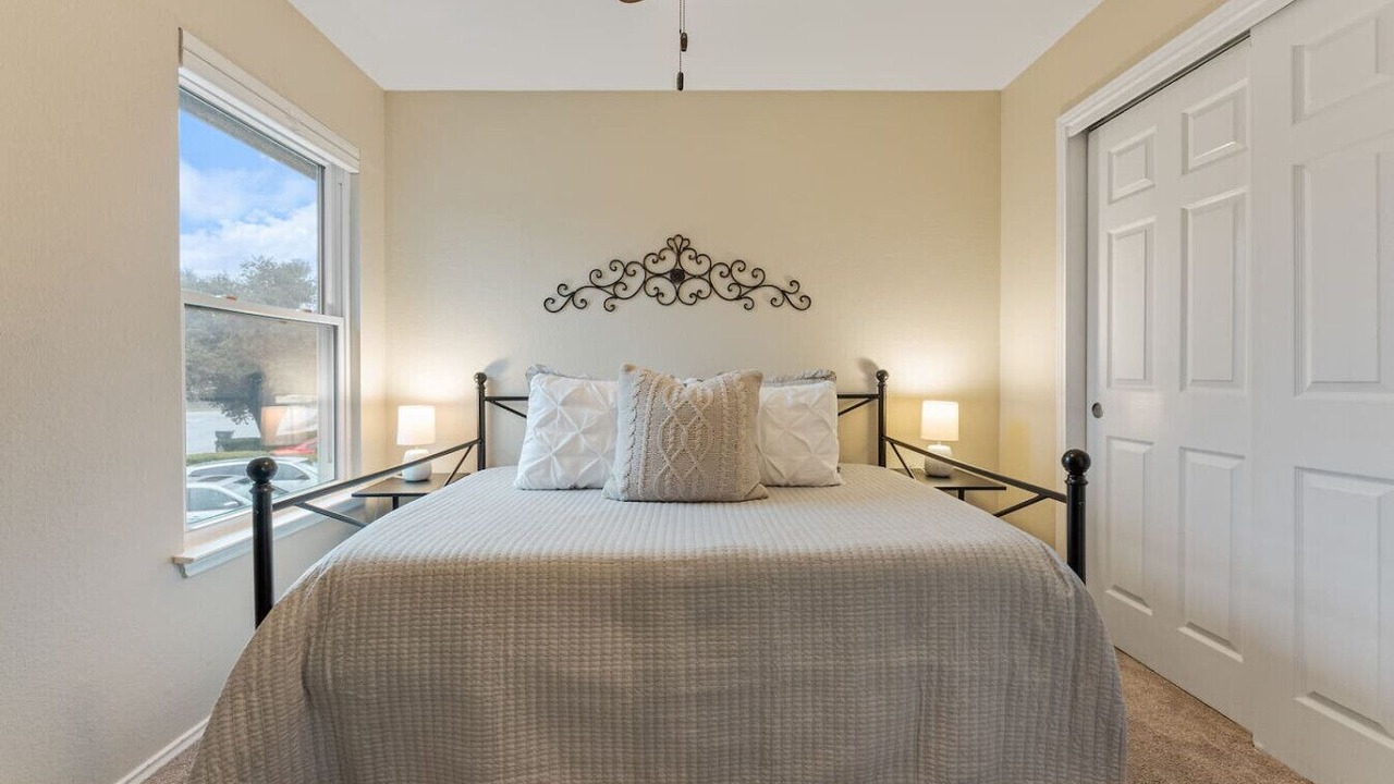 Photo of Bedroom in Pflugerville