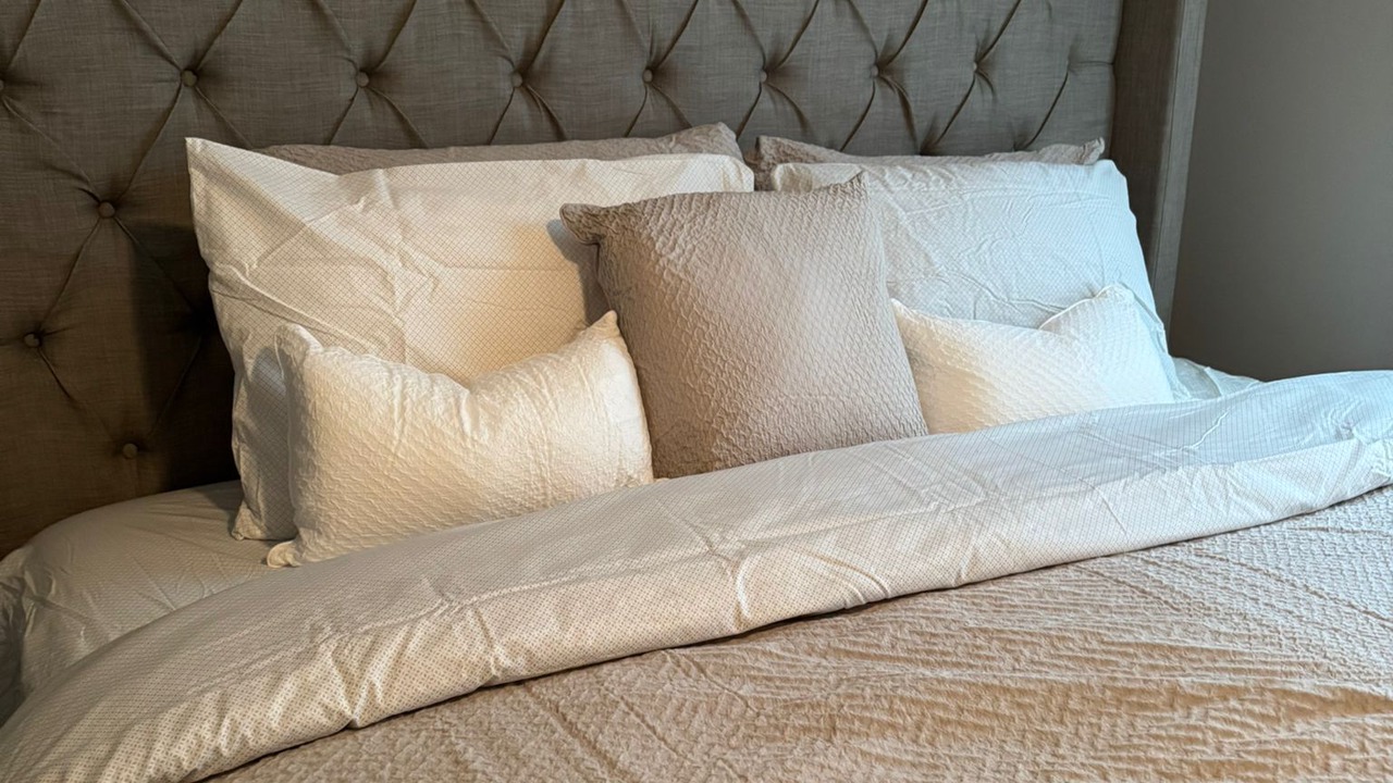 Photo of Bedroom in Greektown