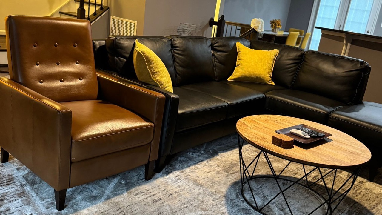 Photo of Livingroom in Greektown
