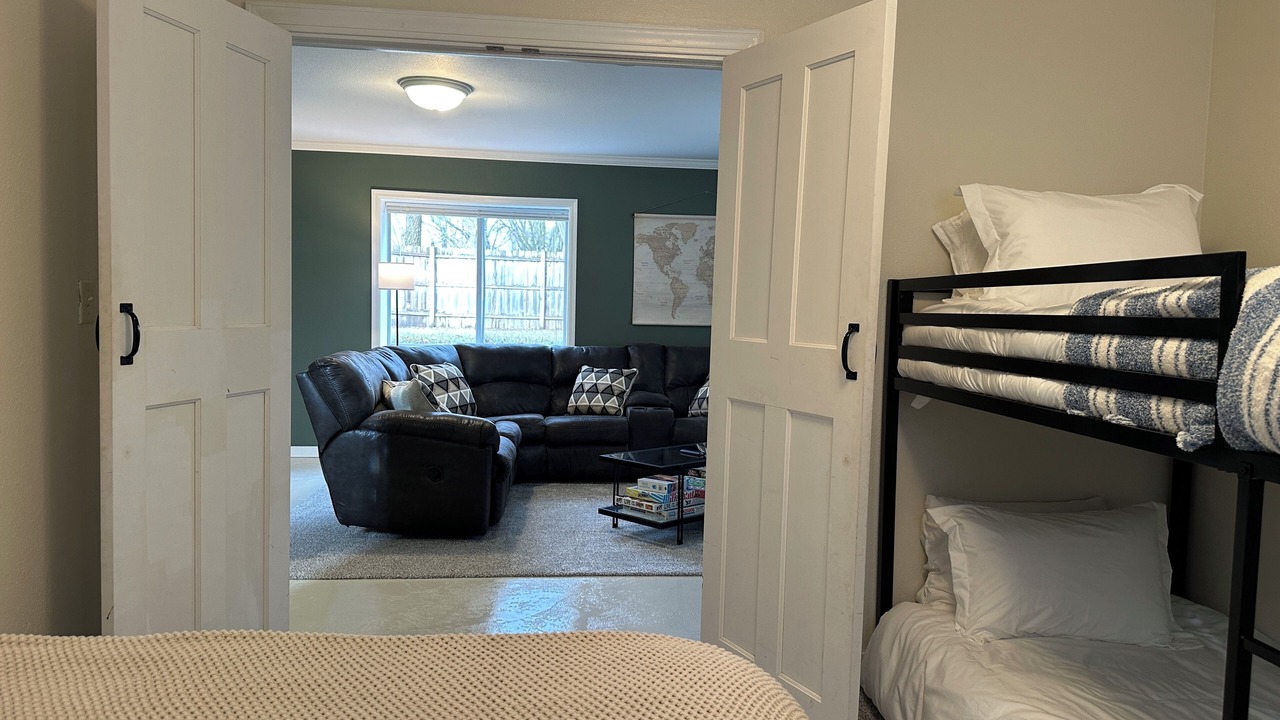 Photo of Bedroom in Clear Lake