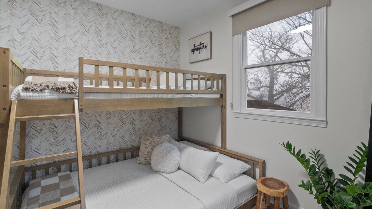 Photo of Bedroom in Arnold