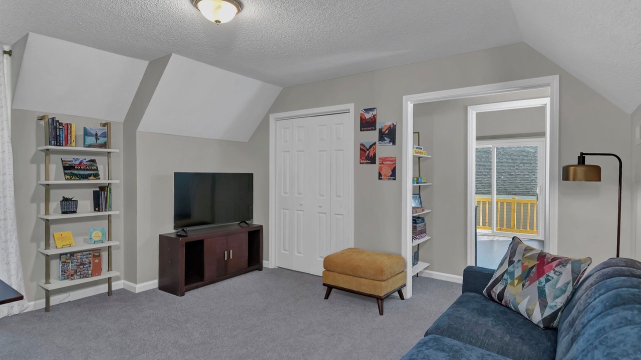 Photo of Livingroom in State Park