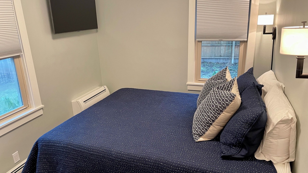 Photo of Bedroom in Saugatuck