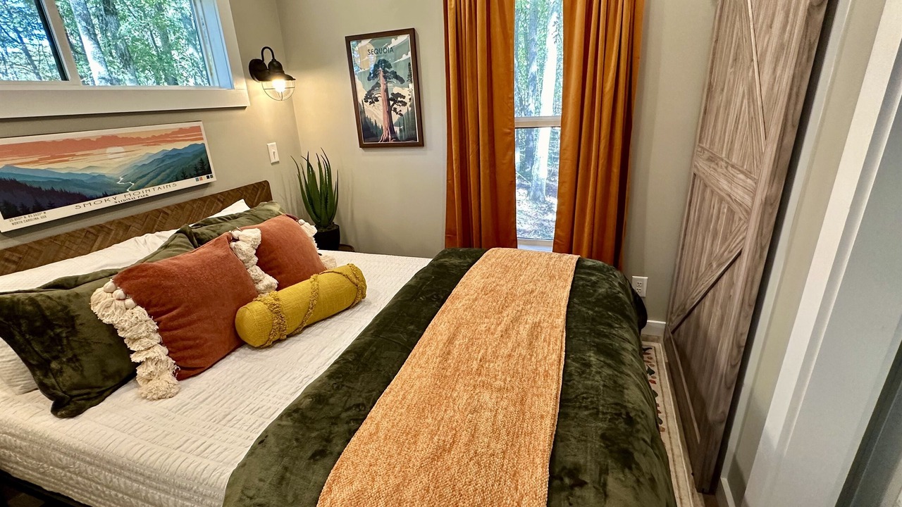 Photo of Bedroom in Tracy City