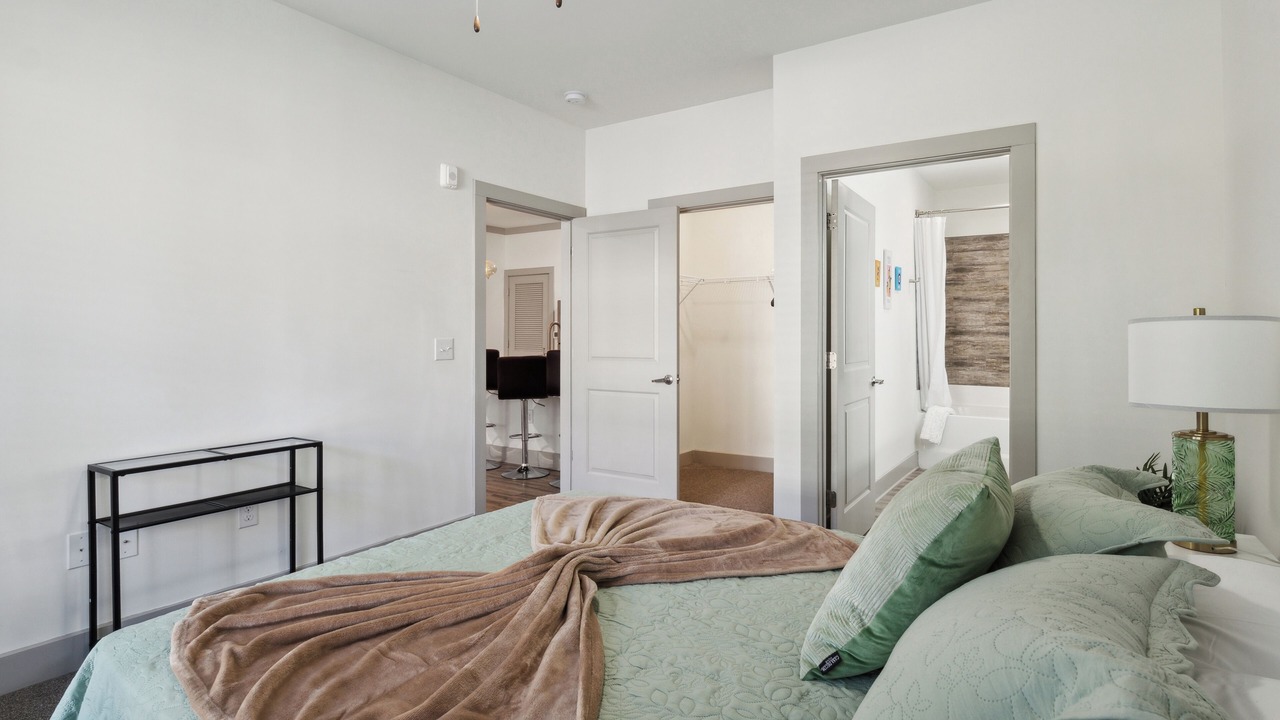 Photo of Bedroom in Farragut