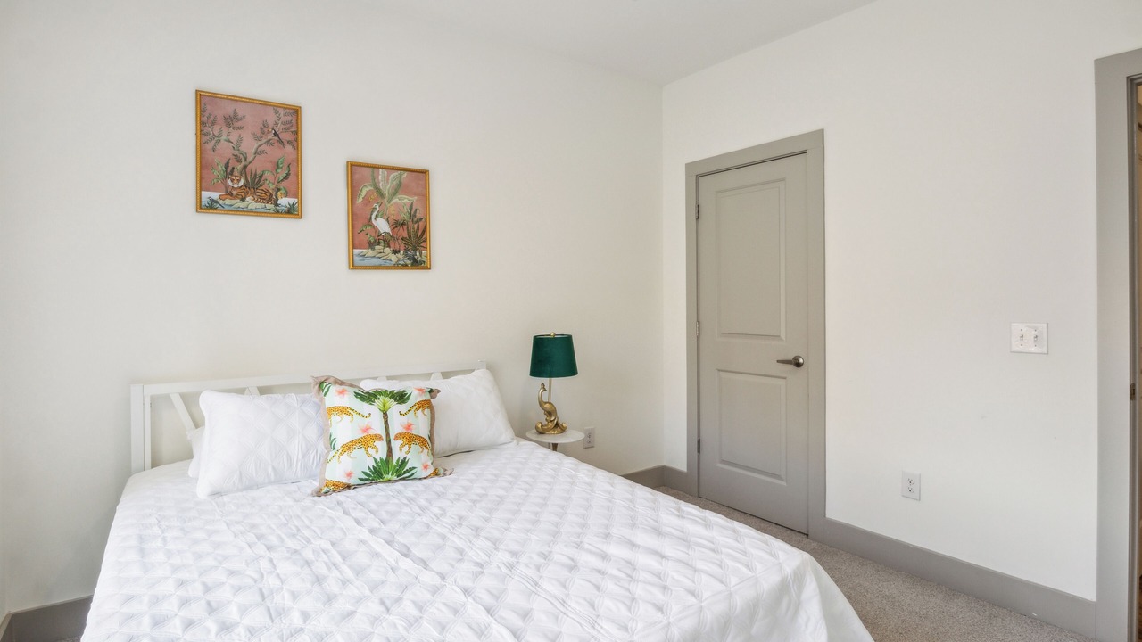 Photo of Bedroom in Farragut