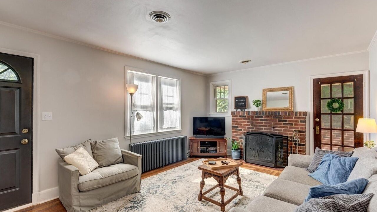 Photo of Livingroom in Milford Mill
