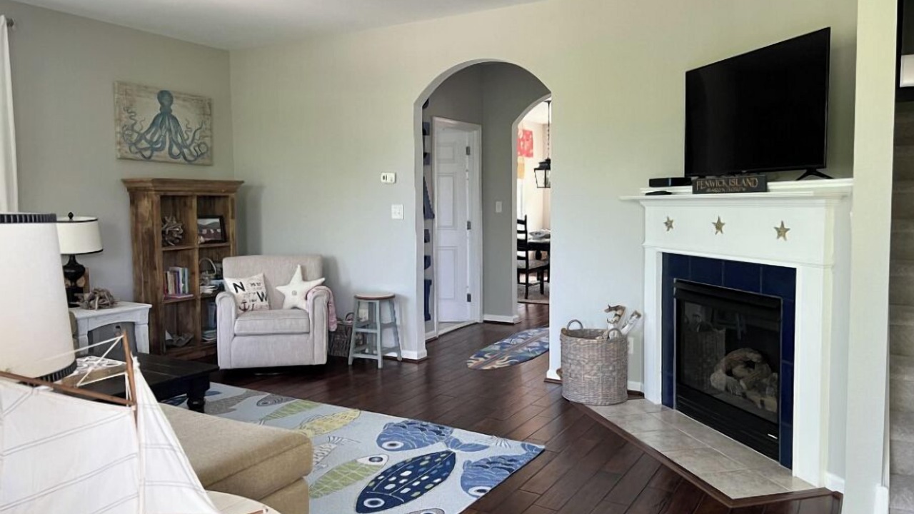 Photo of Livingroom in Bayside