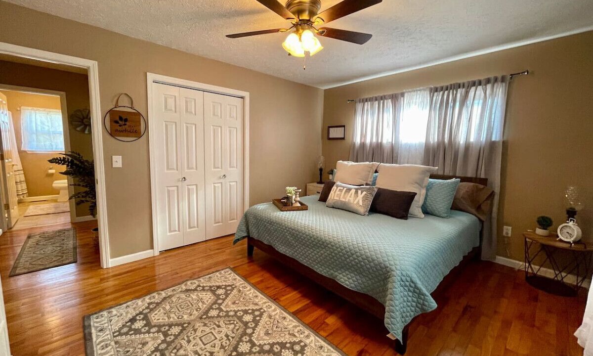 Photo of Bedroom in Rockwood