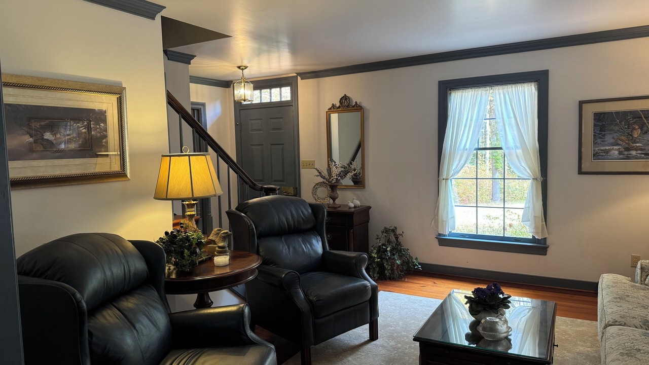 Photo of Bedroom in George Washington