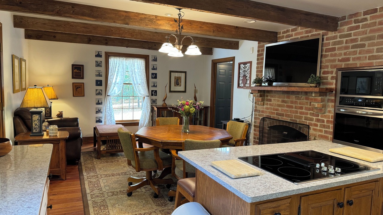Photo of Livingroom in George Washington