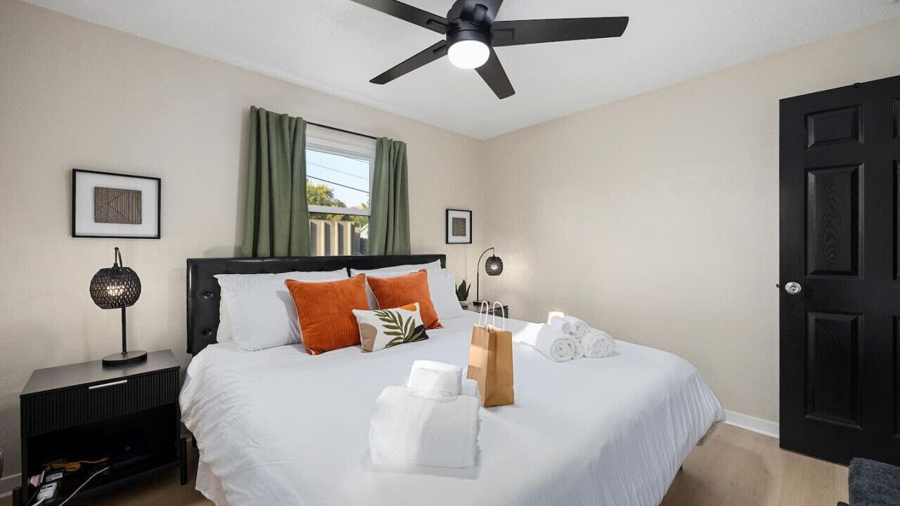 Photo of Bedroom in Peoria Heights